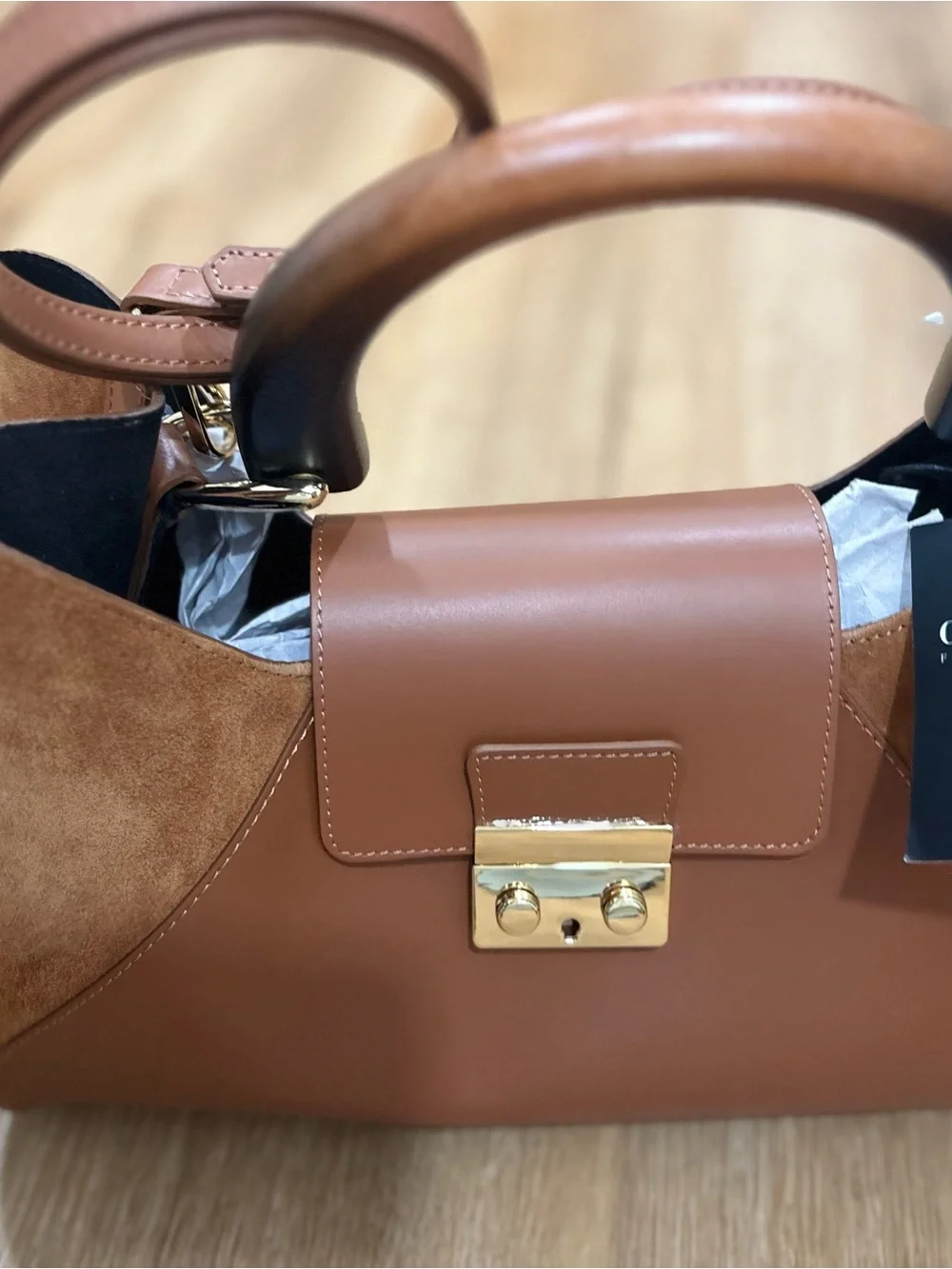 Claudia Firenze tan leather